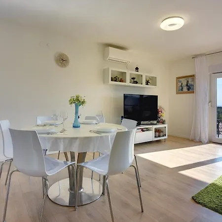 Apartment Zajec